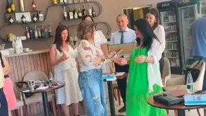 Besnike Aliaj nderohet me çmimin “Qazim Shemaj” në Tiranë