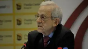 Serwer: Vuçiq po pret mundësinë për të marrë veriun e Kosovës, Shqipëria të vendosë më shumë trupa