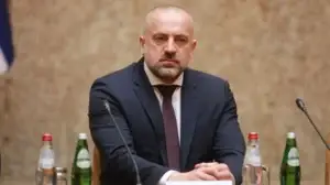 Prokuroria Speciale pezullon hetimet ndaj Milan Radojçiq për barrikadat në veri: I paarritshëm për organet e ndjekjes