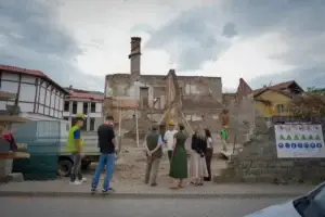Nisin punimet restauruese në ndërtesën historike të Shkollës së Mesme të Ulët “Ryzhdije” në Prizren