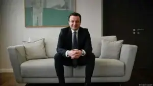 Kurti fton në takim kryetarët e PDK-së, LDK-së e Aleancës