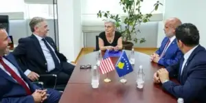 Gërvalla pret në takim delegacionin amerikan, në fokus sundimi i ligjit dhe zhvillimi ekonomik
