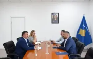 Hoti dhe Qelaj diskutojnë për mbrojtjen e të drejtave të qytetarëve