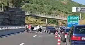Aksident i rëndë zingjiror në Vërmicë, kujdes për të gjithë ata që ia kanë mësyrë Shqipërisë