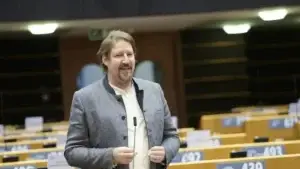 Eurodeputeti austriak, Thomas Waitz, ngre në Bruksel çështjen e gazit në Kosovë