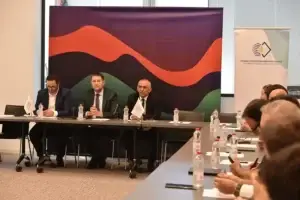 DHTIK dhe Dogana diskutojnë për sfidat e bizneseve dhe lehtësimin e eksporteve