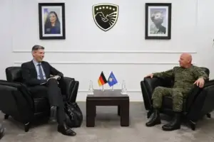 Komandanti i FSK-së priti ambasadorin gjerman, diskutuan për bashkëpunimin në sfidat e përbashkëta të sigurisë
