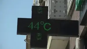 Në Shqipëri shënohet dita më e nxehtë e vitit, temperatura shkon deri në 42 gradë