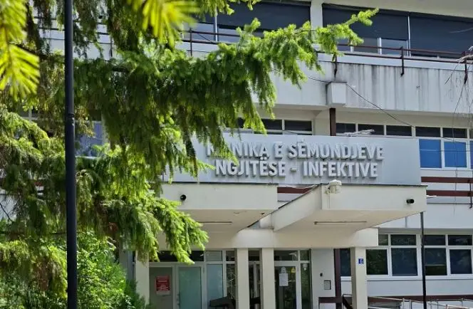 Lirohen të gjithë pacientët e prekur nga helmimi me ushqim, 19 rezultuan pozitivë me Salmonella