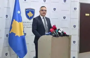 Tahiri e përmend deklaratën e Kurtit për AAK-në si “parti e respektuar”: S’bëhemi vegël