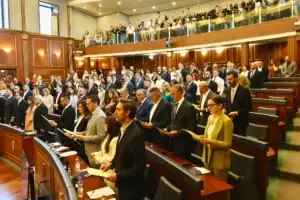 PDK: Kurti zgjodhi sërish bllokadën dhe shpërfilli aktgjykimin e Gjykatës Kushtetuese