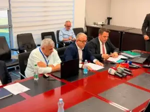 Kontrollet në sektorin e qumështit: Dhjetëra parregullsi, më e shpeshta mosdeklarimi i vajit të palmës