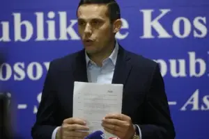 PDK-ja me kallëzim penal ndaj Kurtit dhe ministrave në detyrë