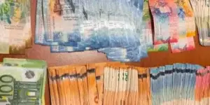 Dogana parandalon futjen e mbi 18 mijë eurove të padeklaruara në Kosovë