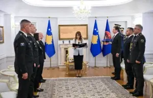 Gradohen tre gjeneralë të rinj të FSK-së