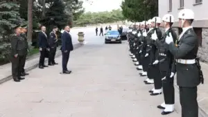 Maqedonci: Bashkëpunimi në fushën e mbrojtjes forcon partneritetin Kosovë-Turqi