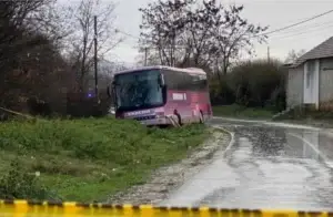 Gjykata i shpall të pafajshëm tre të akuzuarit për vrasjen e trefishtë në Gllogjan