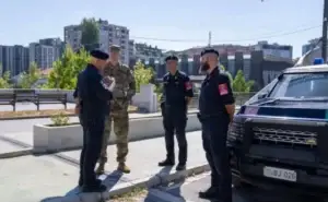 Shefi i Shtabit të KFOR-it në Mitrovicë: Po përshtatim pozicionimin, duke ruajtur forcat për reagim