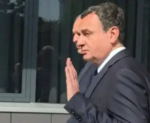 Kurti thotë se nuk thërret seancë, nuk tregon nëse ka biseduar me Deharin