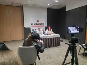 LKE kërkon angazhim institucional për ish-krerët e UÇK-së në Hagë, thërret protestë më 1 tetor: JO NË EMRIN TIM!