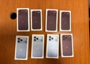 Dogana ndalon 8 iPhone 18 të padeklaruar në Aeroportin e Prishtinës, vlera rreth 15 mijë euro