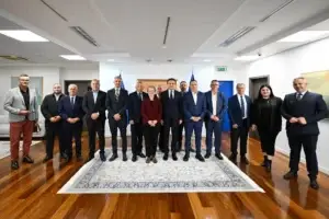 Kurti: Shqiptarët e Luginës me listë të përbashkët për zgjedhjet në Serbi