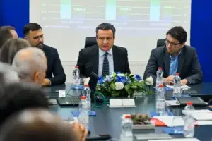 Kurti viziton ATK-në: Rriten bizneset, punësimi dhe të hyrat tatimore