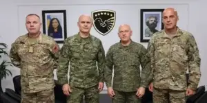 Jashari priti në takim komandantët nga Shqipëria e Kroacia, ushtrimet e përbashkëta temë diskutimi