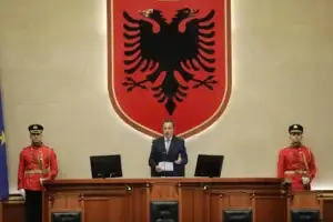 Pas vendimit të Speciales, Kuvendi i Shqipërisë fton qeveritë shqiptare t’i koordinojnë veprimet