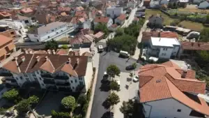 Asfaltohet rruga “Qenë Qenaj” në Prizren
