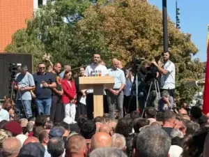 Djali i Jakup Krasniqit: Nuk dorëzohemi, të bashkohemi të gjithë shqiptarët e partitë politike
