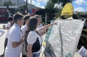 “Më pak makina, më shumë hapa” – EC Ma Ndryshe dhe nxënësit e shkollës “Emin Duraku” shënuan Ditën Ndërkombëtare pa Makina