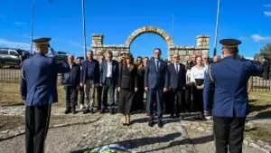 27-vjet nga rënia e Fehmi dhe Xhevë Lladrovcit, Haxhiu: Emrat e tyre janë pjesë e pandashme e historisë sonë të lavdishme