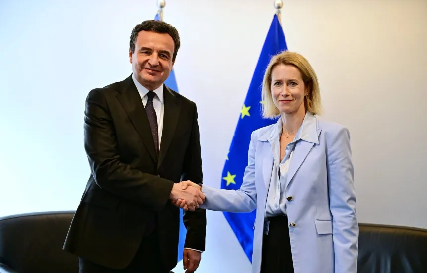 Kallas pas takimeve me Kurtin e Vuçiqin: Koha për të ecur përpara