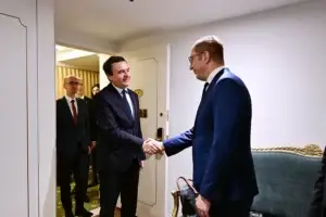 Kurti në takim me Mickoskin, kërkoi përshpejtimin e procedurave për tunelin Prizren–Tetovë