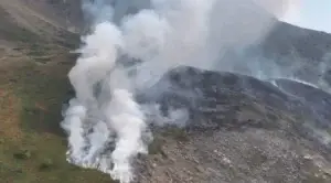 Autoritetet inspektojnë zonën e përfshirë nga zjarri në Parkun Kombëtar “Sharri”, u bëjnë thirrje qytetarëve për kujdes dhe përgjegjësi