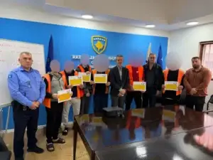 Gjashtë të dënuar certifikohen pas përfundimit të programit rehabilitues në Prizren