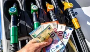 Ngushtica e Hormuzit është e hapur, por karburanti mbetet i shtrenjtë