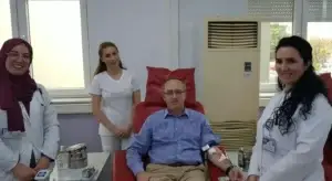Deputeti Avdullah Hoti dhuron gjak, u bën thirrje qytetarëve të bëhen dhurues të rregullt
