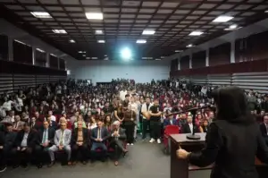 Universiteti “Ukshin Hoti” në Prizren mirëpret studentët e rinj për vitin akademik 2026/2027