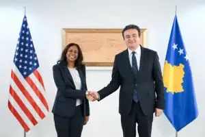 Kurti takon ambasadorët e SHBA-së, Britanisë dhe Gjermanisë: Diskutuam për stabilitetin institucional dhe rrethanat e krijuara pas 16 shtatorit