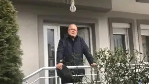 Sulmohet me mjete shpërthyese shtëpia e biznesmenit Ramiz Kelmendi në Pejë