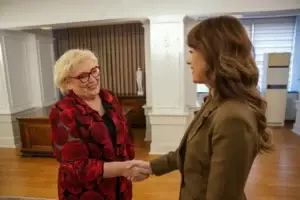 Haxhiu e përcjellë për dekretim te presidentja Ligjin për Dhomat e Specializuara
