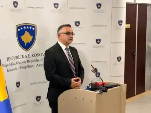 Tahiri: Zvarritja e amandamentimit të Ligjit për Dhomat e Specializuara nuk është në funksion të kauzës kombëtare