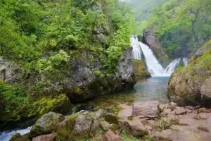 Nis aksioni për pastrimin e Drinit të Bardhë në Krushë, FPSRK falënderon vullnetarët