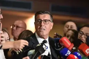 Haziri: LDK-ja nuk e kundërshtoi rezolutën, pjesëmarrja në seancë dhe mosvotimi ishin akte politike