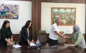 Komuna e Suharekës ndau 4 banesa për familjet e dëshmorëve
