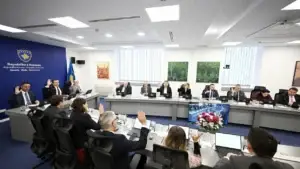 Qeveria vendos për shpronësimin e pronave për tri projekte rrugore në Prizren, Klinë dhe Lipjan