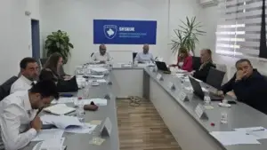 Mungesa e barnave dhe penjve kirurgjikalë, Bordi i SHSKUK-së kërkon masa